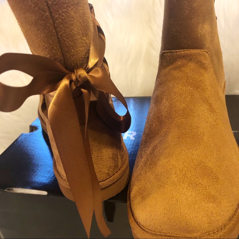 Torrid Faux suede back lace up bow fur bootie - Picture 7 of 7